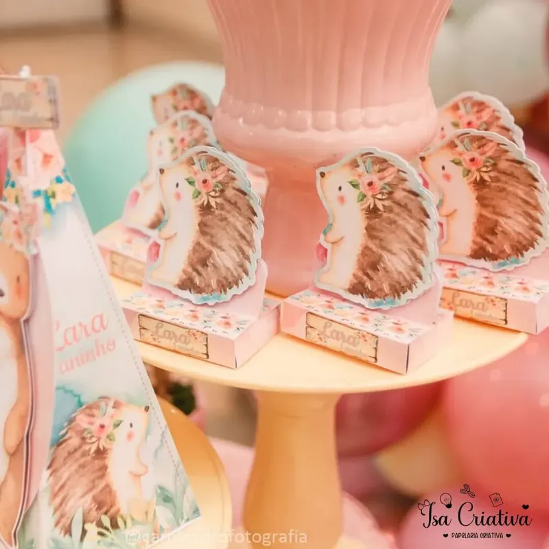 Decoração personalizada tema Floresta Encantada para festa infantil — Isa Criativa