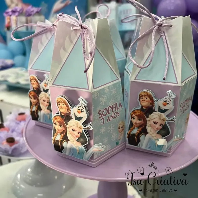 Decoração personalizada tema Frozen — foto 4 de 8 — Isa Criativa
