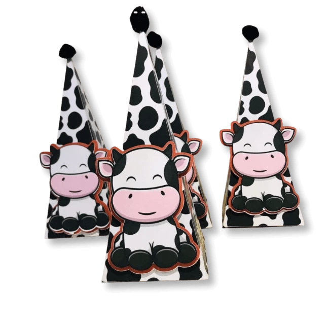 Caixinha personalizada Pirâmide para festa infantil com acabamento premium — Isa Criativa - Tema Vaquinha